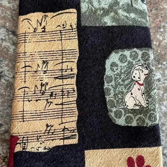 Disney 101 Dalmations Neck Tie Music Teacher Made in Italy 100% Silk Tie Rack - Picture 4 of 7